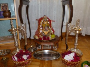 பந்தலில் அம்மன் ஜெனிவா