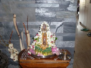 அலங்கரித்த அம்மன் மும்பை2012