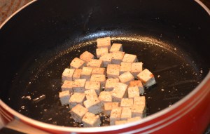 வறுபடும் பனீர்