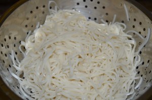 வெந்து வடிக்கட்டிய நூடல்ஸ்