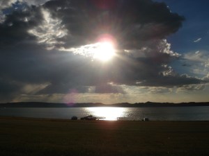 சூரியன் மலைவாயில் விழுகிறது