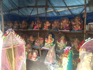 எத்தனை கணேஷுகள்