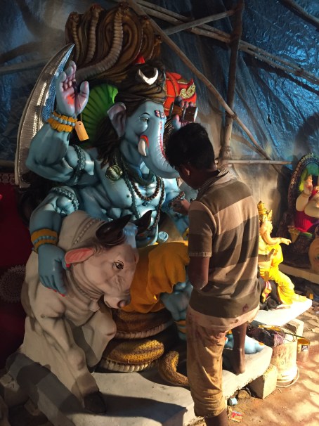 பூச்சுகளுடன்